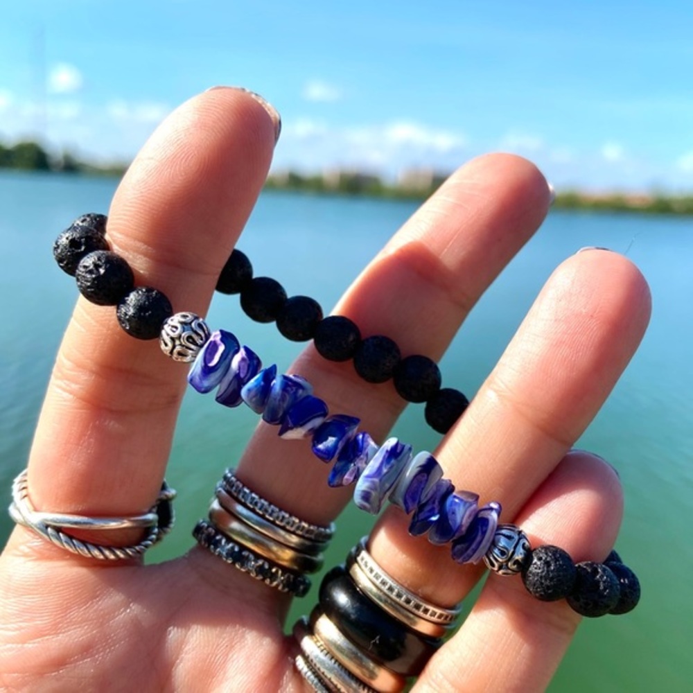 🔴 SALE ! red dot items are 2 for $25 . Bundle more than 3 and its $10 each 🙂 - Picture 9 of 13